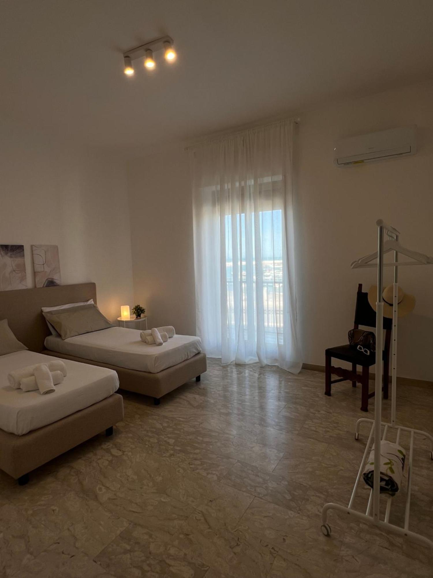 Casa Roberta With Balcony And Sea View Apartment Vieste Exterior photo