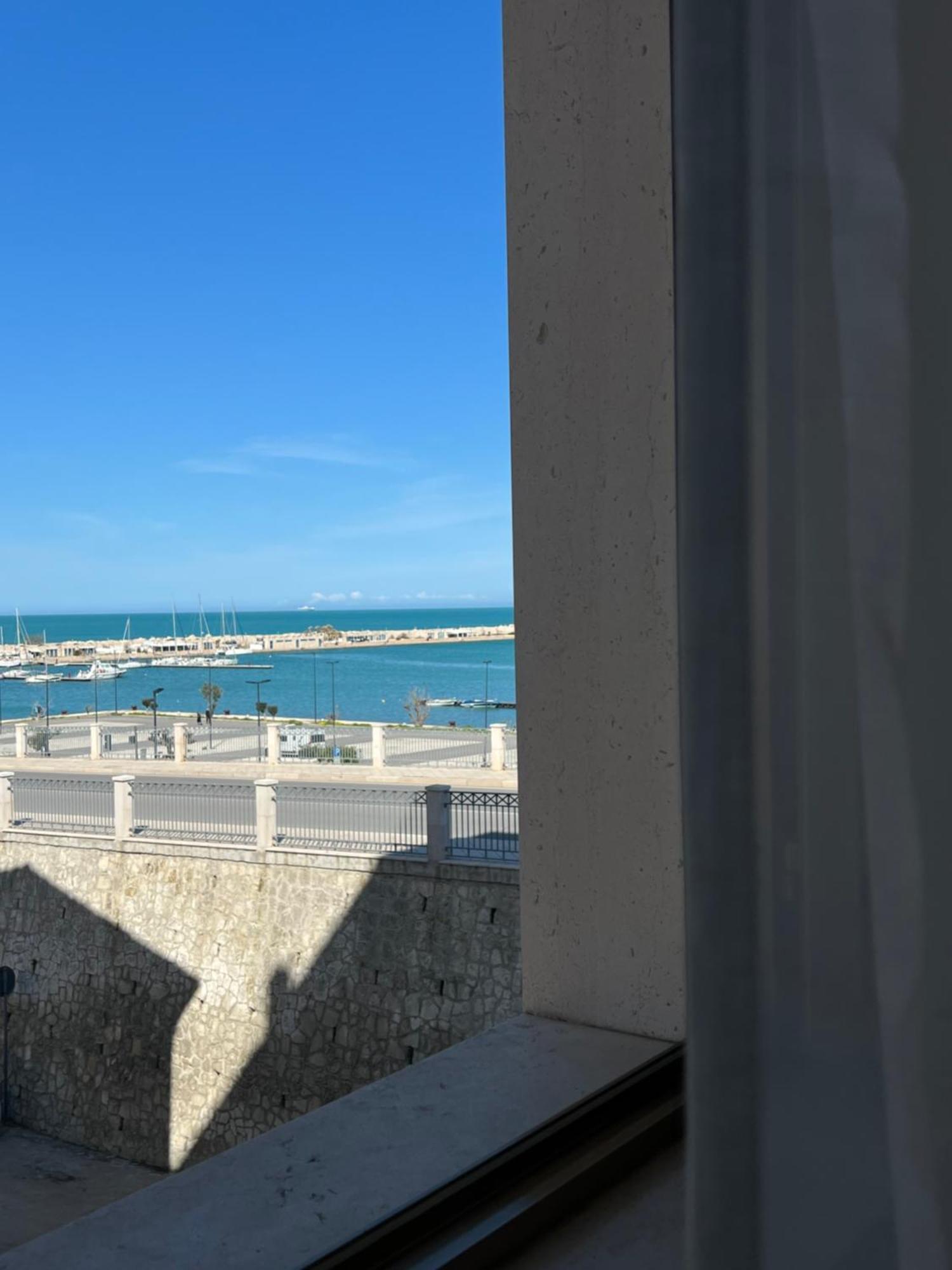 Casa Roberta With Balcony And Sea View Apartment Vieste Exterior photo